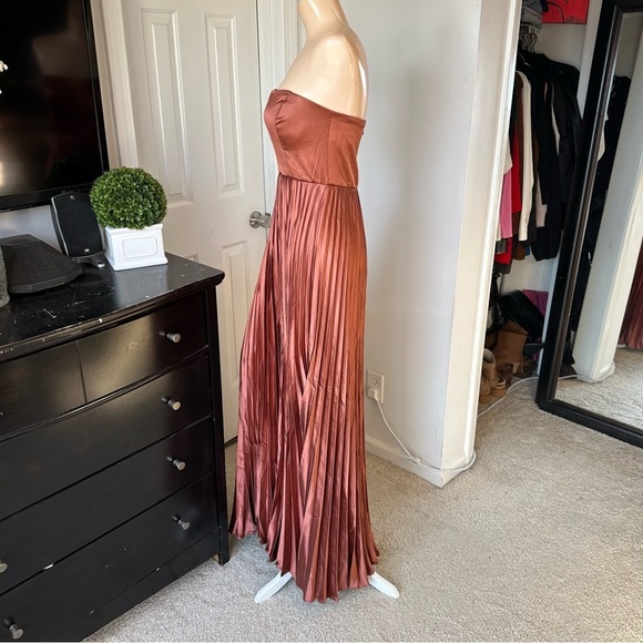 Lulu's Strapless Copper Pleated Dress - Picture 10 of 16